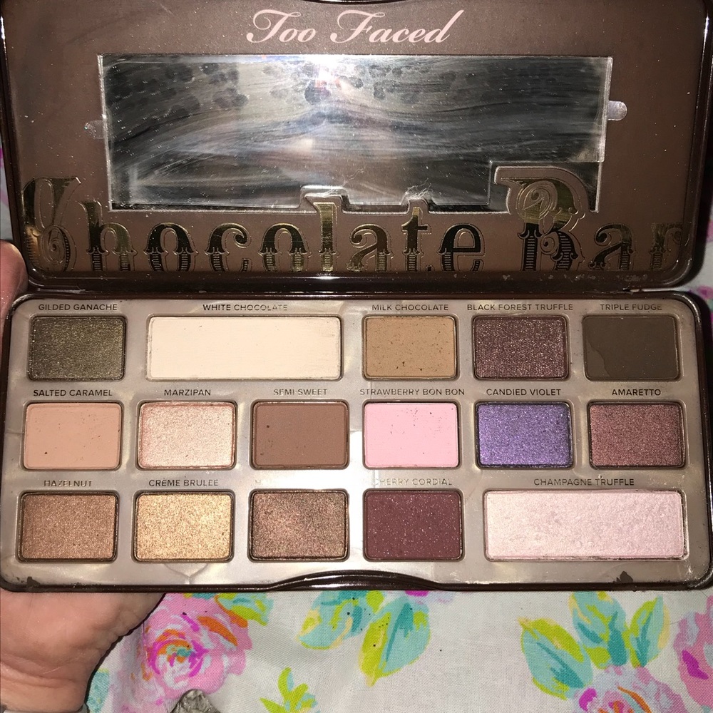 Too Faced Chocolate Bar